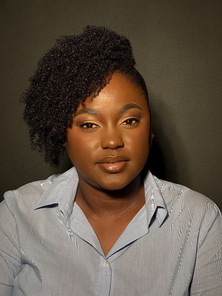 Resultado de maquiagem — retrato frontal