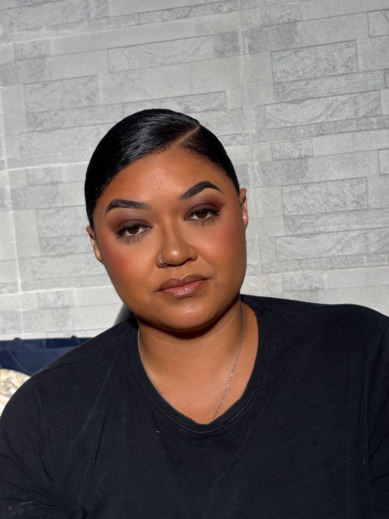 Resultado de maquiagem — look sereno e elegante