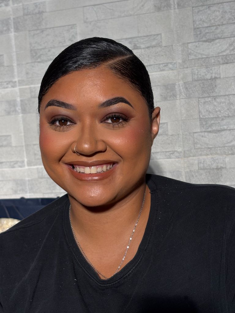 Resultado de maquiagem — sorriso natural